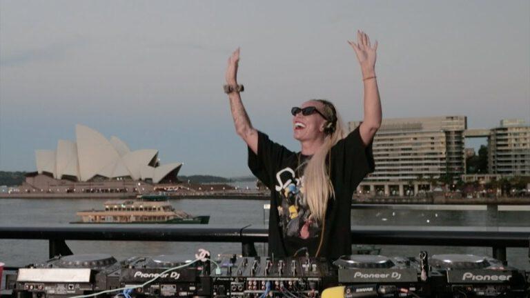 Sam Divine - Defected Radio Show on Defected Broadcasting House - Live from Sydney