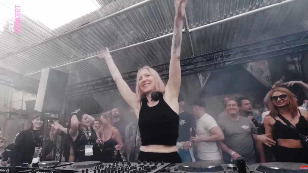 Ellen Allien - Stone Techno - ARTE Concert