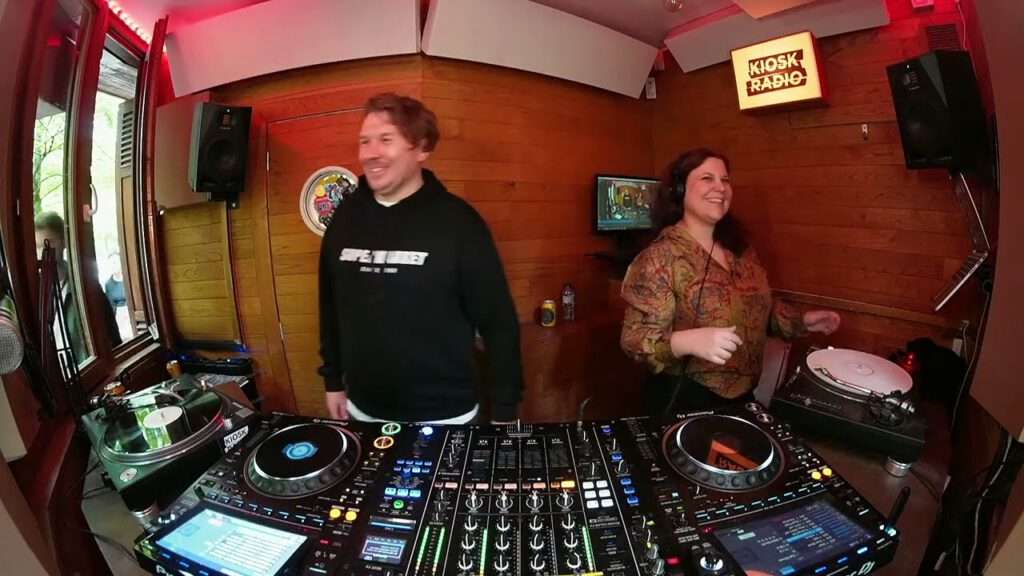 Andrey Pushkarev b2b Eli Verveine - Kiosk Radio 2024