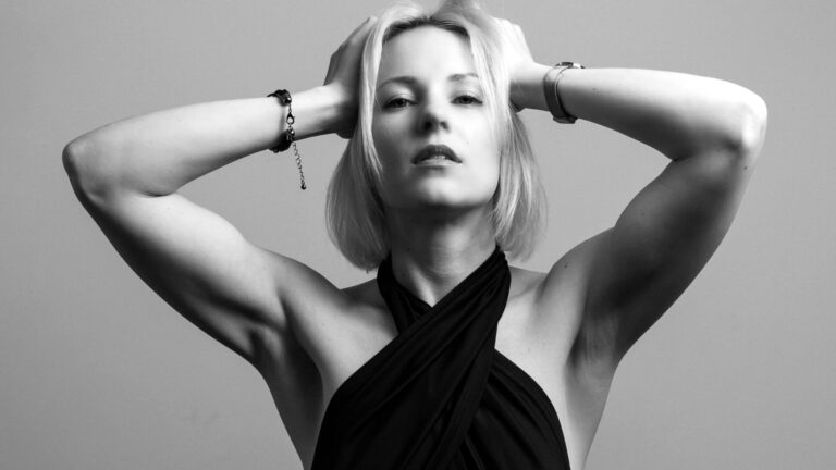 Sylvie Miles