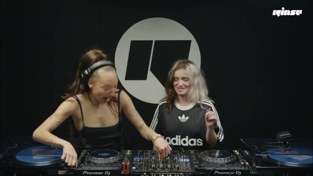 olympe4000 b2b lovefoxy - rinse fm 2025